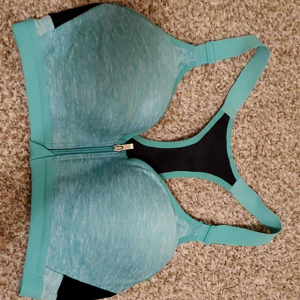 VS Sports Bra
